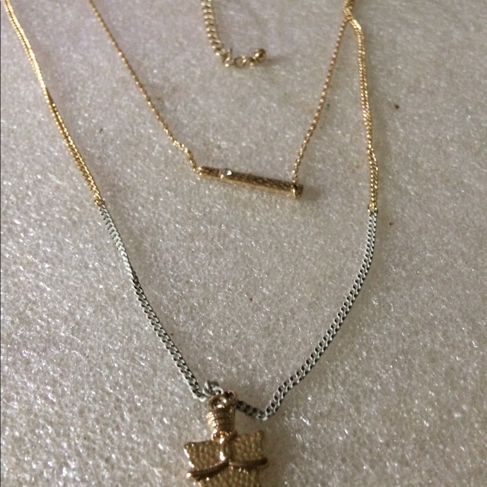 Double chain necklace